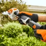 Cortasetos de Batería 10.8V Uso Ocasional Incluye Batería, Cargador y Funda Stihl HSA 26 SET - Imagen 4